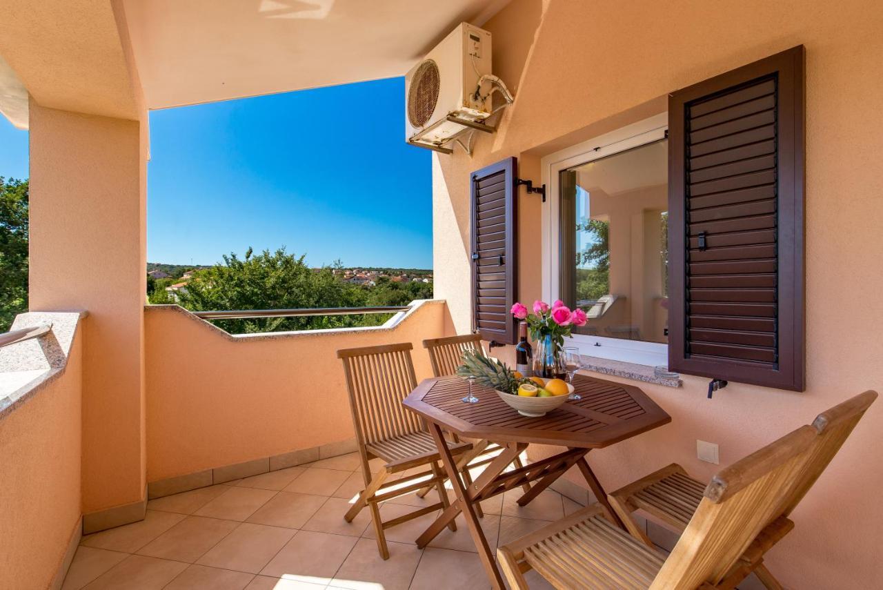 Villa Romana And Tea Šilo Exteriér fotografie